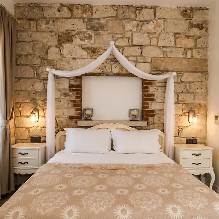 Casa Rubino אלאקאטי